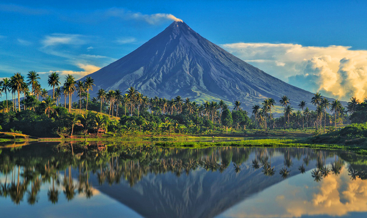 Filippine: Monte Vulcano Mayon, isola di Luzon
