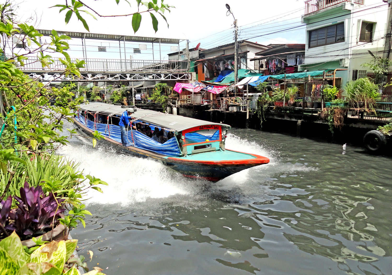 Baan Krua, canali di Bangkok, in antichità famosa per la produzione della seta