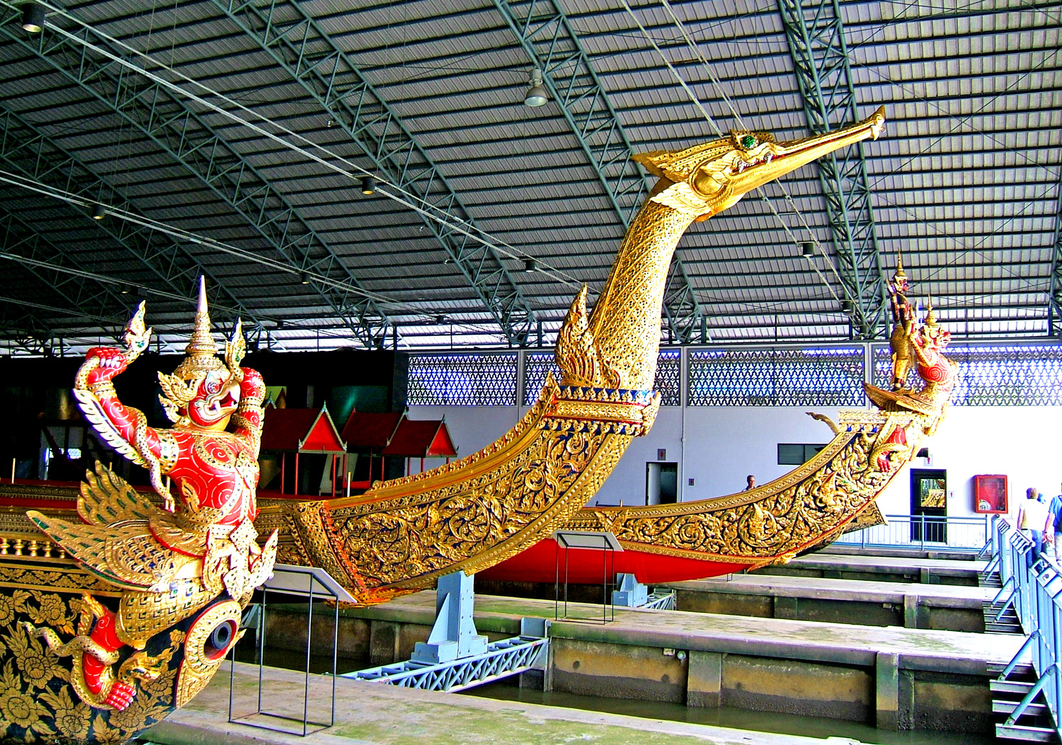 Cosa vedere a Bangkok: museo delle barche reali, royal barges museum